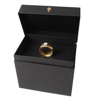 Κούπα Μονόπετρο μαύρη με χρυσό δαχτυλίδι